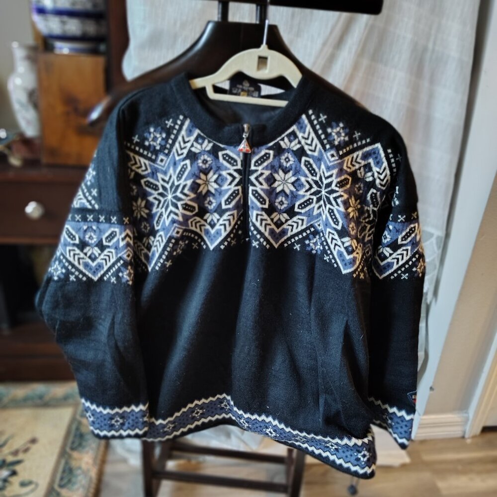 Skjaeveland Nordic Pullover 1/4 Zip Sweater Men’s M Black, Blue and White